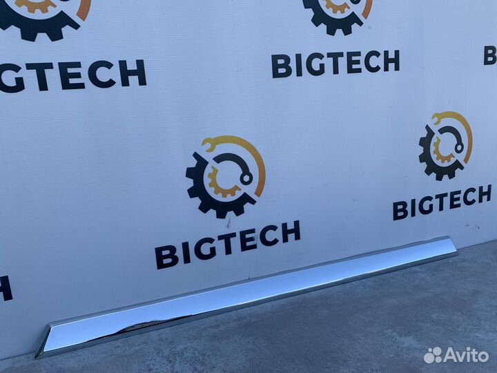 Молдинг задней левой двери A2047300380