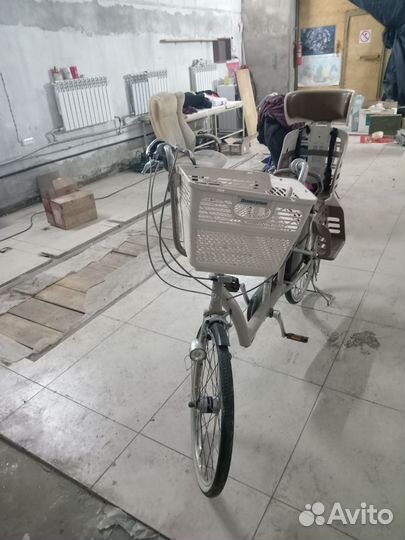 Велосипед с детским седеньем. Япония