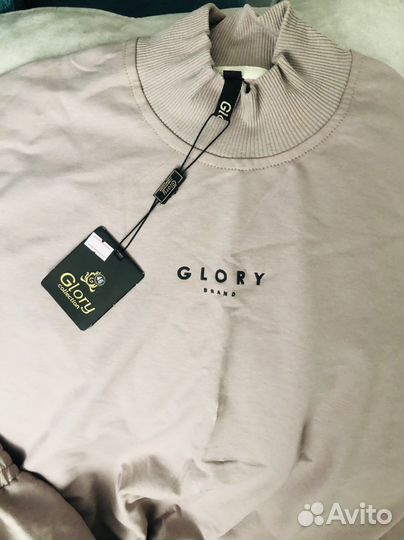 Спортивный костюм новый