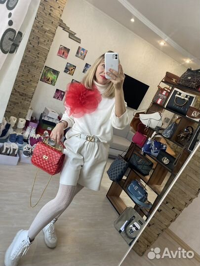 Цветок Брошь ручной работы