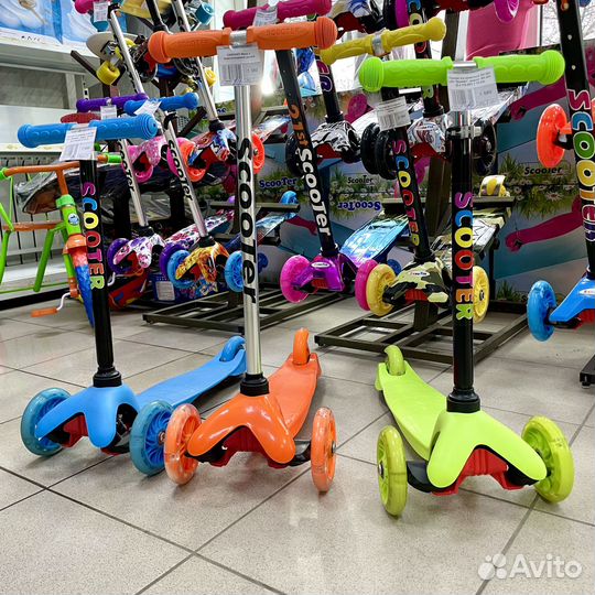 Самокат детский трехколесный до 20кг