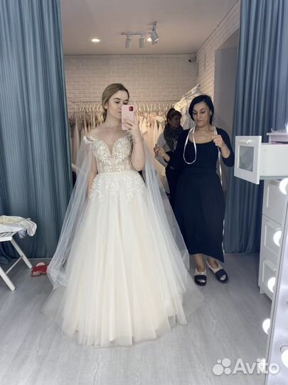 Свадебное платье 42
