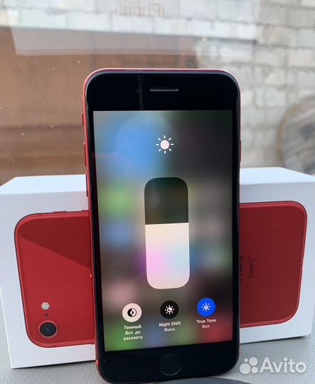 iPhone 8, 64 ГБ