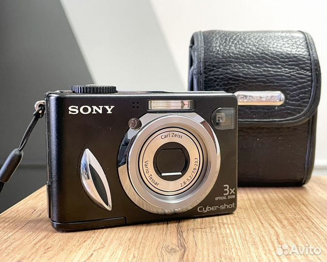 Цифровой фотоаппарат Sony cyber shot DSC-W17