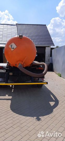 Ассенизаторска машина