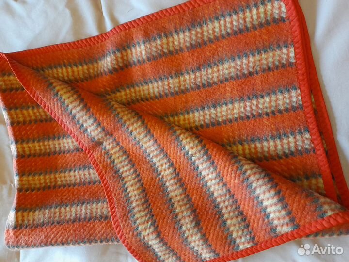 Плед, размер 140х92, шерсть 100