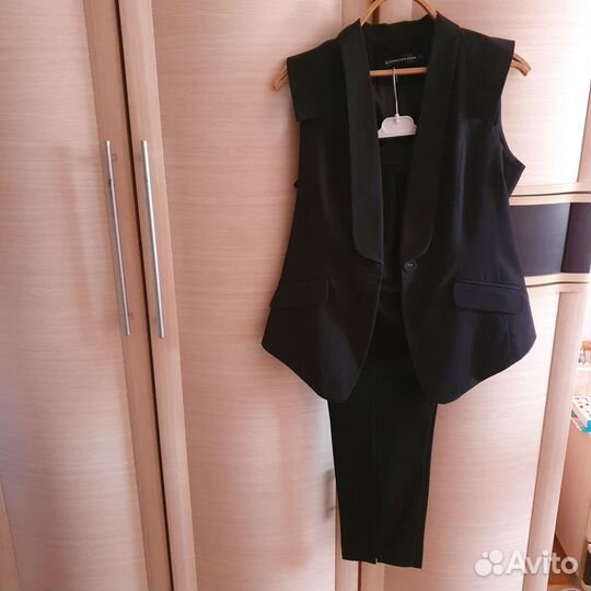 Жилет и брюки