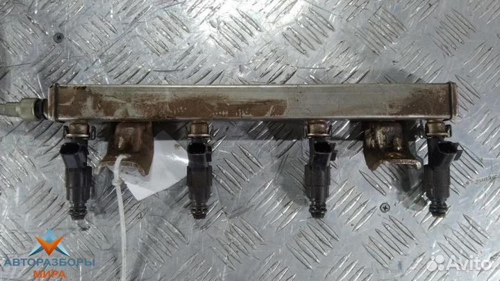 Топливная рампа Ford Focus 2 2007 4M5G9D280DA