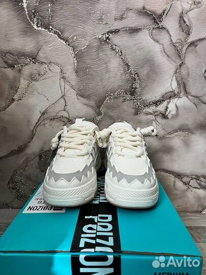 Кроссовки женские 37 размер Poizon