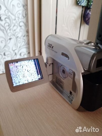 Видеокамера JVC mini dv