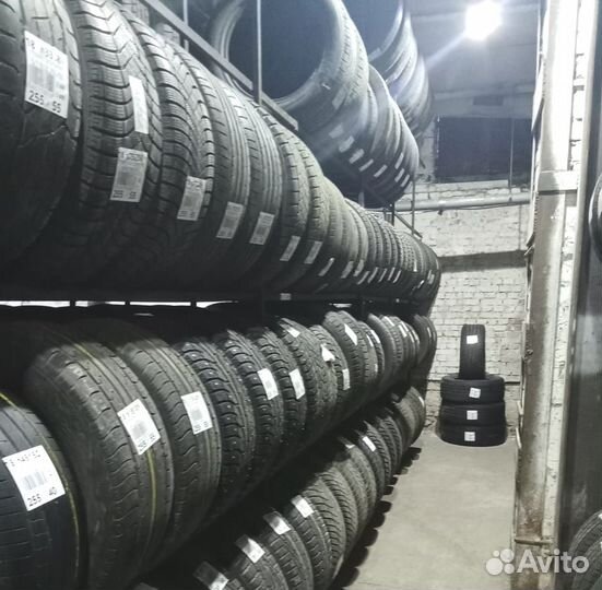 Bridgestone Blizzak LM-80 Evo 235/60 R18 103P