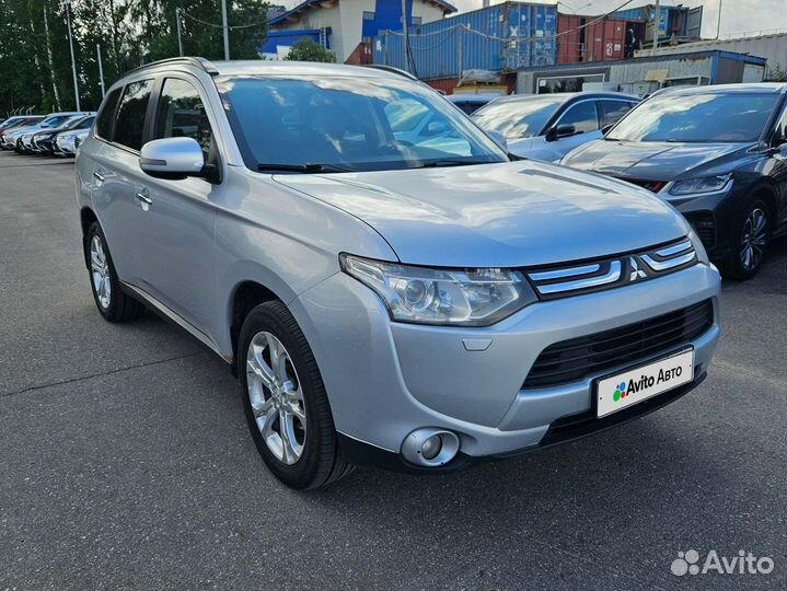 Mitsubishi Outlander 2.4 CVT, 2012, 244 595 км