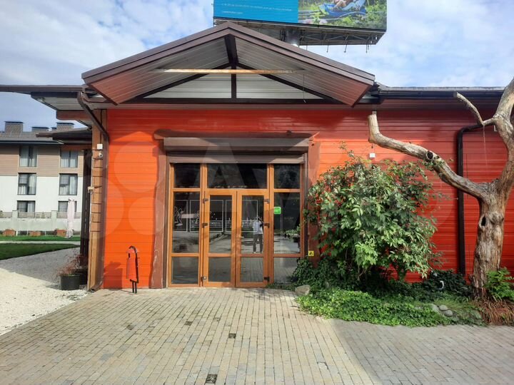 Помещение под общепит, прокат, магазин на Поляне