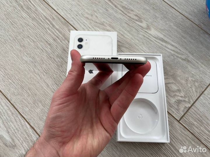 iPhone 11, 128 ГБ