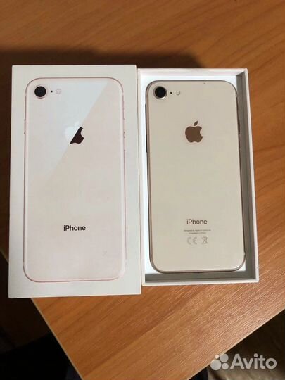 iPhone 8, 64 ГБ