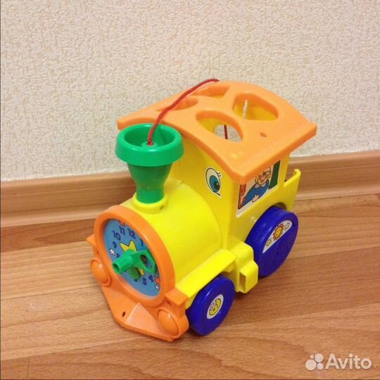 Игрушка паровозик