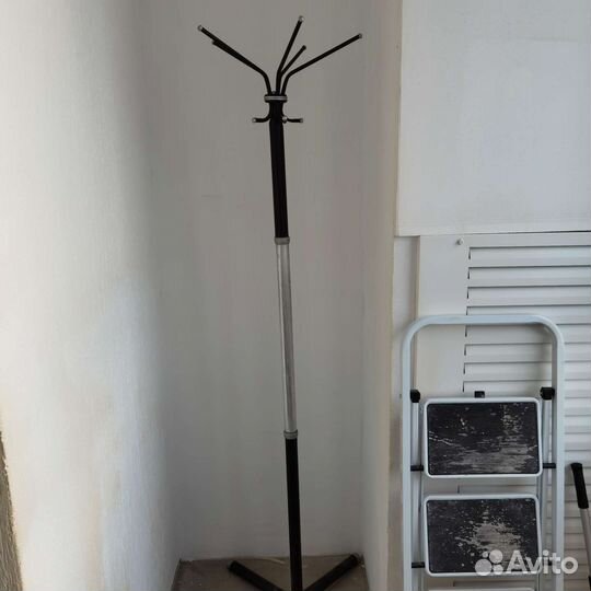 Вешалка напольная