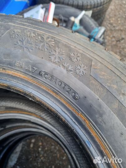 Bridgestone Blizzak W995 235/65 R16C 115R
