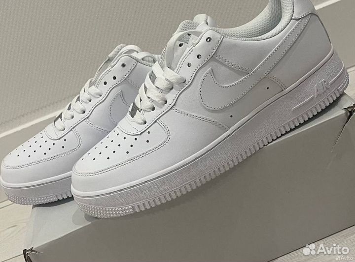 Кроссовки nike air force 1 белые