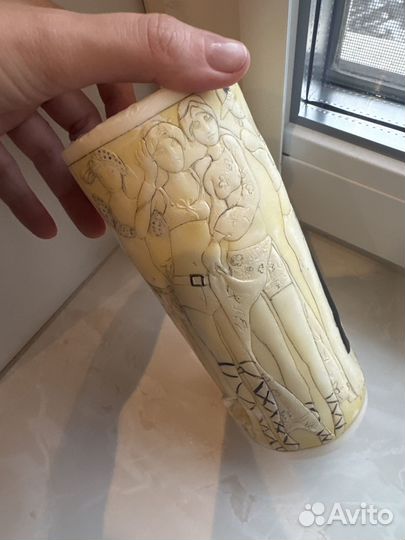 Свеча с девушками