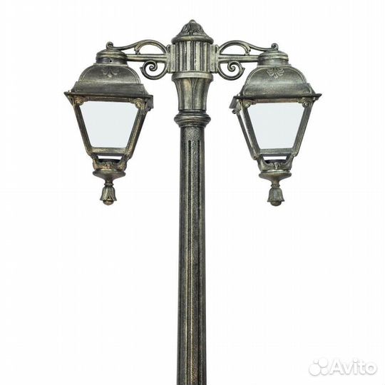 Столб металлический и пластиковый уличный