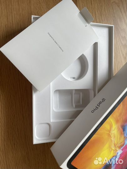 Коробка от iPad pro