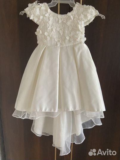 Нарядное платье для девочки (3 -4года)