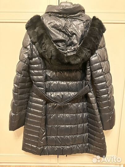 Пуховик пальто женский Weekend Max Mara
