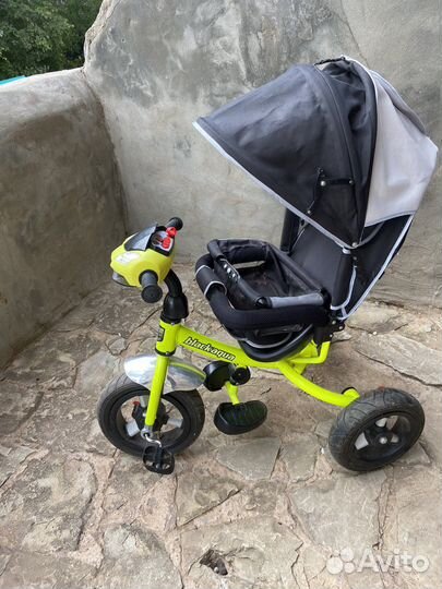 Трехколесный велосипед