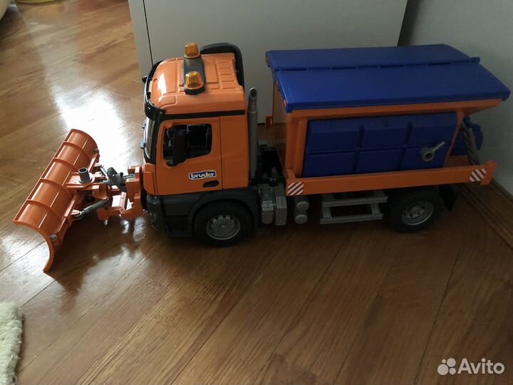 Снегоочистительная машина bruder мерседес брудер