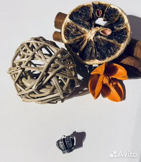 Корона Пандора