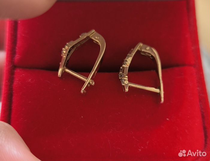 Золотые серьги