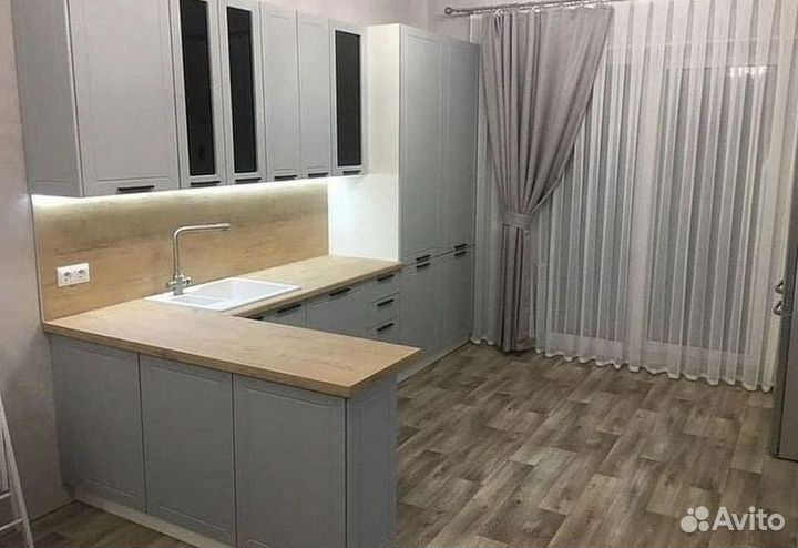 Кухонный гарнитур угловой