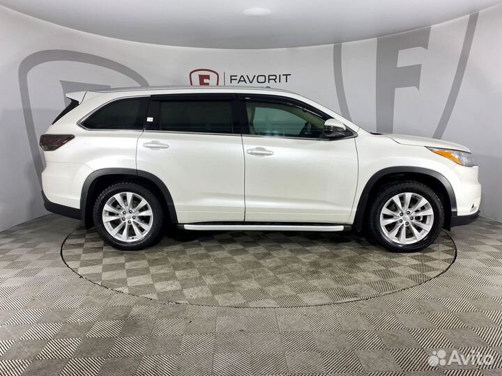 Toyota Highlander 3.5 AT, 2014, 200 143 км