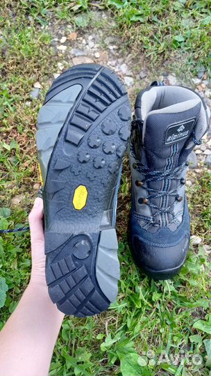 Трекинговые ботинки зимние alpinus vibram