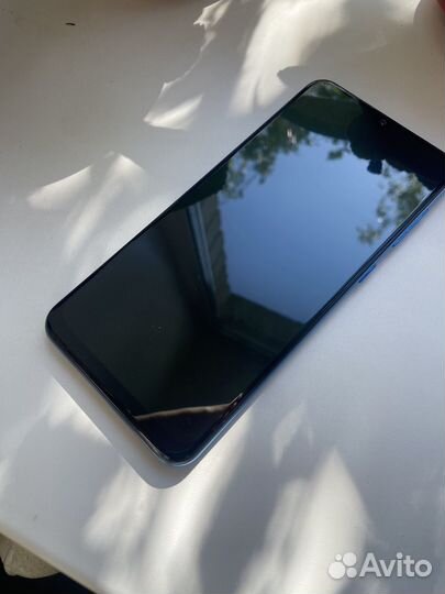 Samsung Galaxy A50, 4/64 ГБ