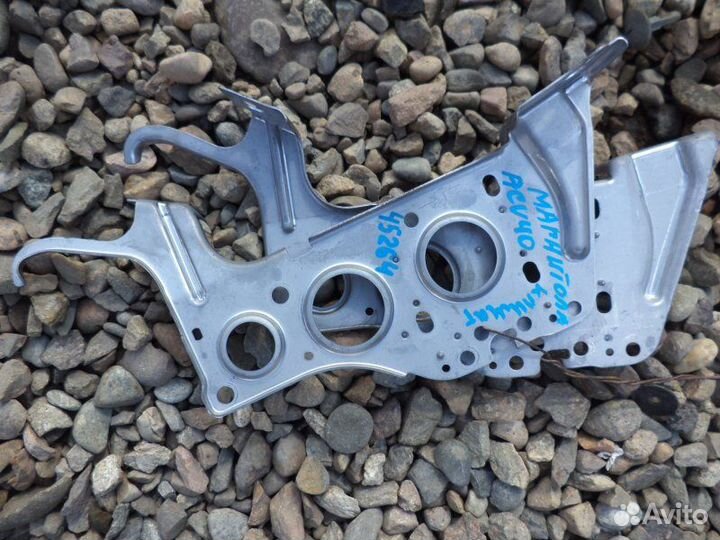 Крепление автомагнитолы Toyota Camry ACV40 2AZ-FE