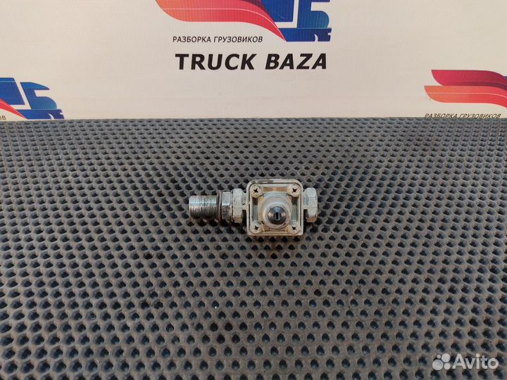 Клапан пневматический камаз 5490