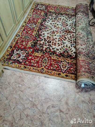 Ковер шерстяной