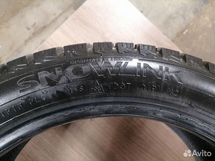 Triangle PL01 215/45 R17