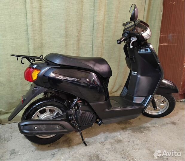 Продам мопед Honda Tact в Новосибирске