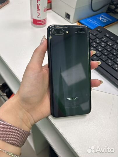 Телефон honor 10