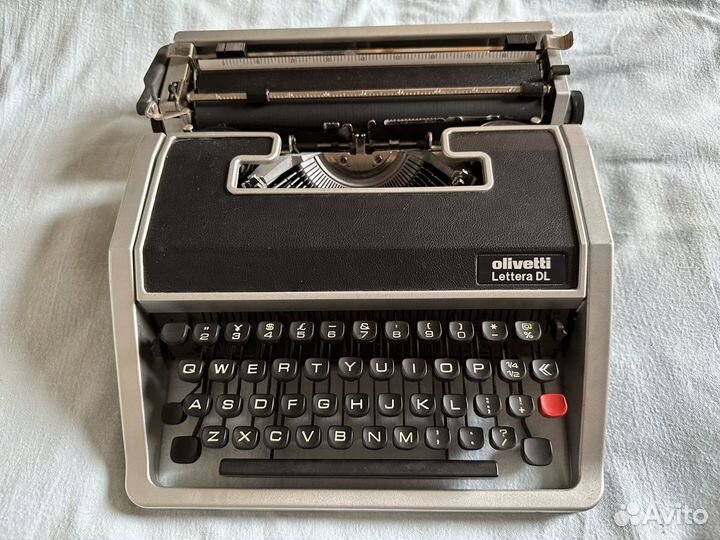 Печатная машинка Olivetti Lettera DL (1965)