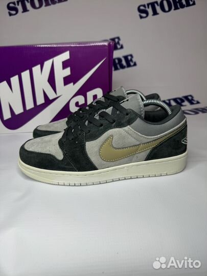 Кроссовки Nike Air Jordan 1