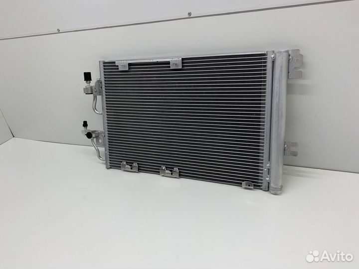 Радиатор кондиционера opel astra H Zafira B