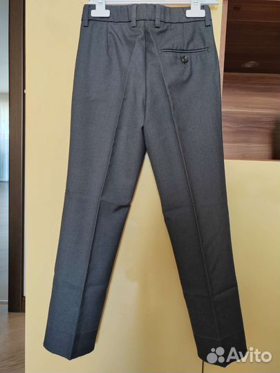 Школьный костюм для мальчика 122 серый