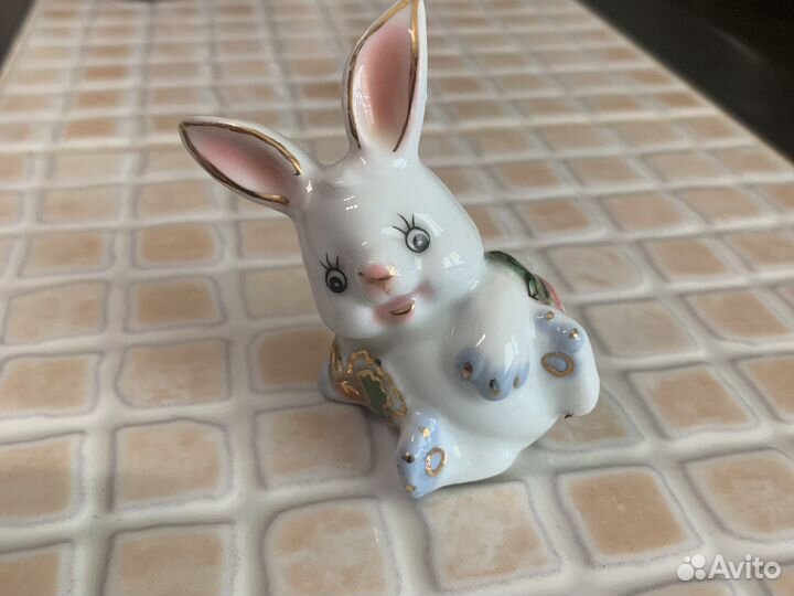 Фарфоровые статуэтки зайчонок СССР