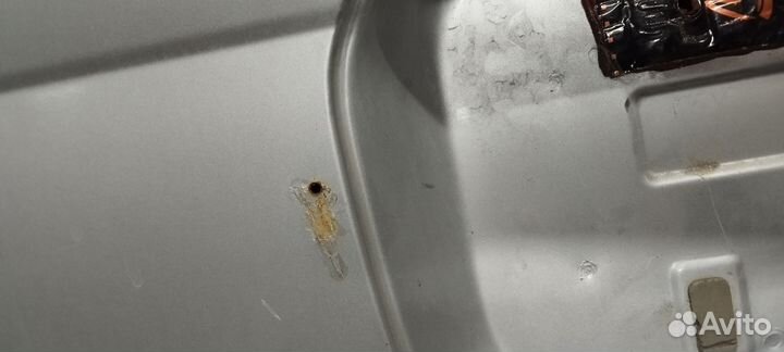 Крышка багажника nissan bluebird u14