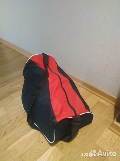 Роликовые коньки