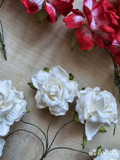 Бумажные цветы для скрапбукинга 4см 20шт